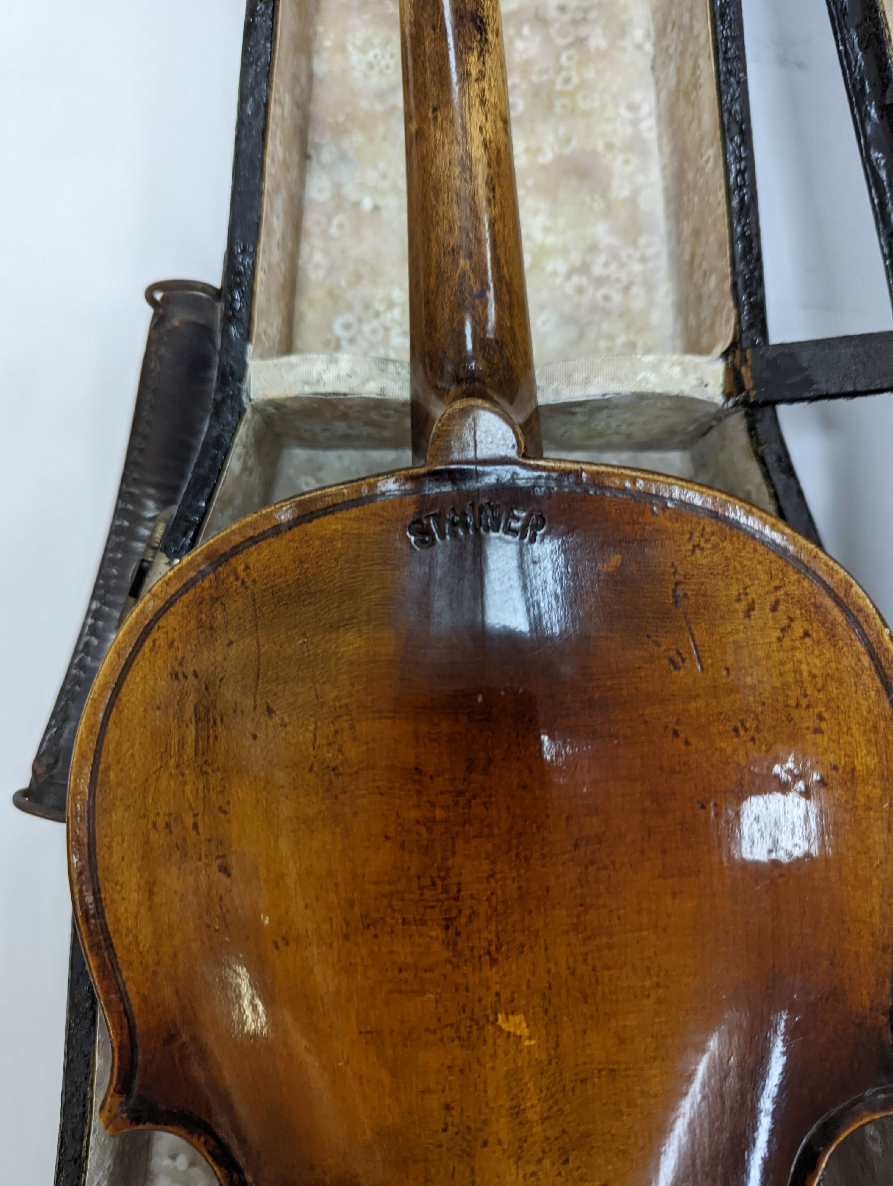 Two cased violins and bows, one with ‘Antonius Straduarius Cremonensis Faciebat Anno 17/13 Made In Czechoslovakia’ label to interior